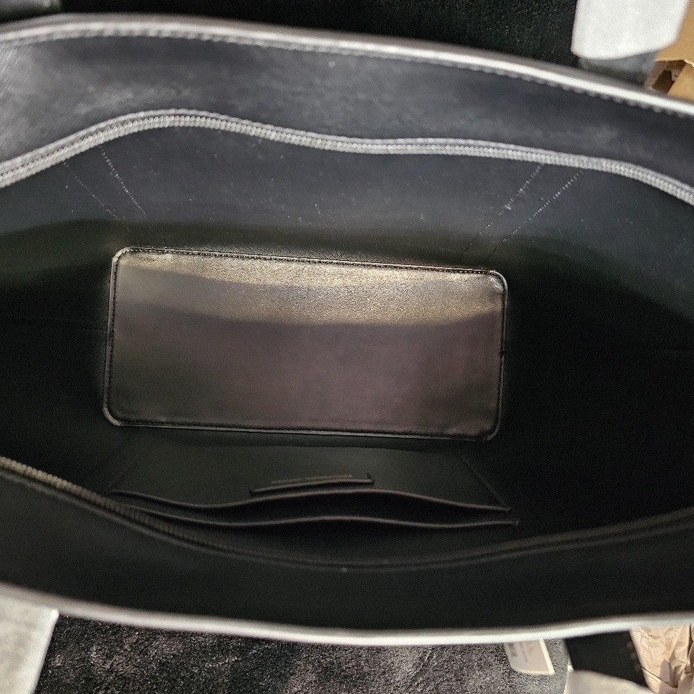 🌟NWT🌟 Michael Kors LARGE Black Tote - Picture 3 of 6